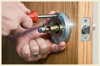 Skokie IL Locksmith Store Skokie, IL 847-941-0143 - 10-residential-lockouts